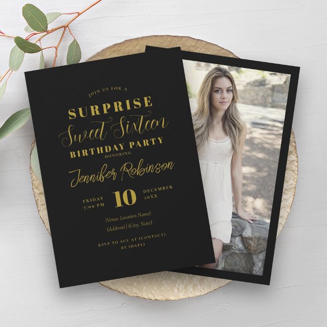 Convite Surpresa de Foto Simples Preta e Dourada Doce 16 (Simple Black & Gold Photo SURPRISE Sweet 16 Invitation)