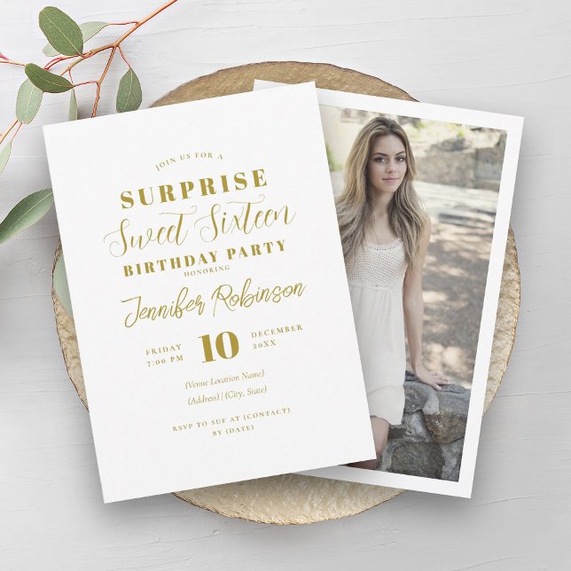 Convite Surpresa Dourada de Foto Simples Elegante Doce 16 (Simple Elegant Gold Photo SURPRISE Sweet 16 Invitation)