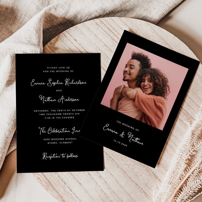 Convite Sweet Negro e Whimsical | Casamento Fotográfico si (An elegant, dark black wedding invitation with your photo and white vintage style script)