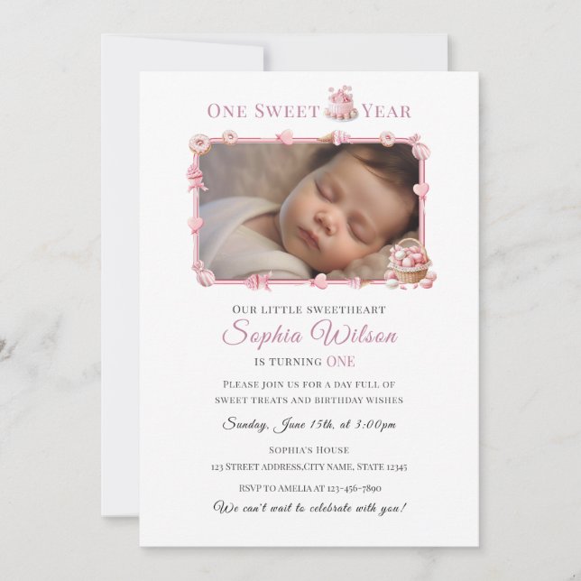 Convite Sweet One Girl 1st Birthday Invitation with Photo (Frente)