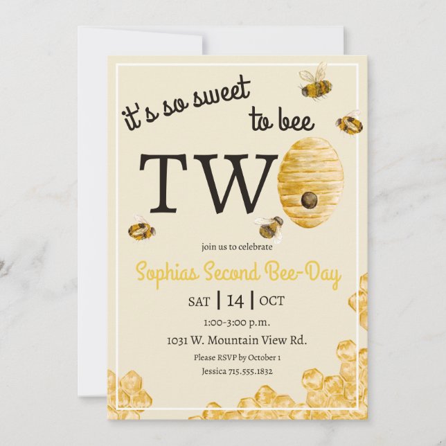 Convite Sweet to Bee Two Honeycomb Bees Second Birthday (Frente)