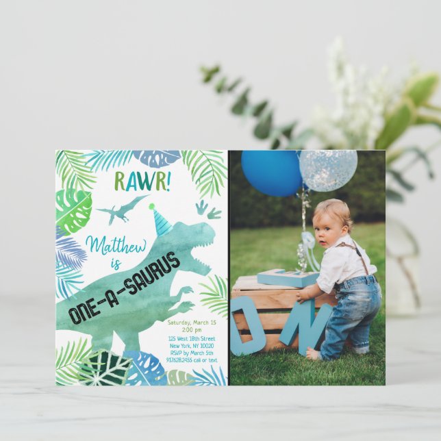 Convite T Rex Dinossaur One-a-saurus Primeiro Aniversário (Em pé/Frente)