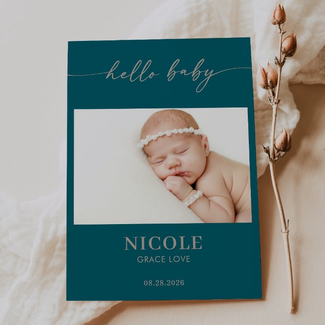 Convite Taupe Minimal Hello Baby Photo Announcement Card (Criador carregado)