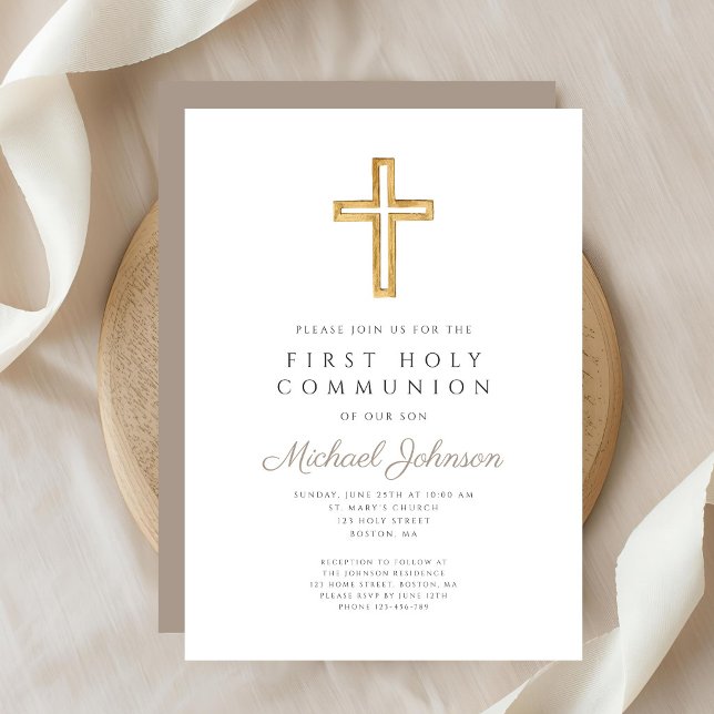 Convite Taupe Script Religious Cross Boy First Communion (Taupe Script Religious Cross Boy First Communion Invitation)