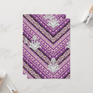 Convite Tecido rosa com detalhes intricados em roxo e bran