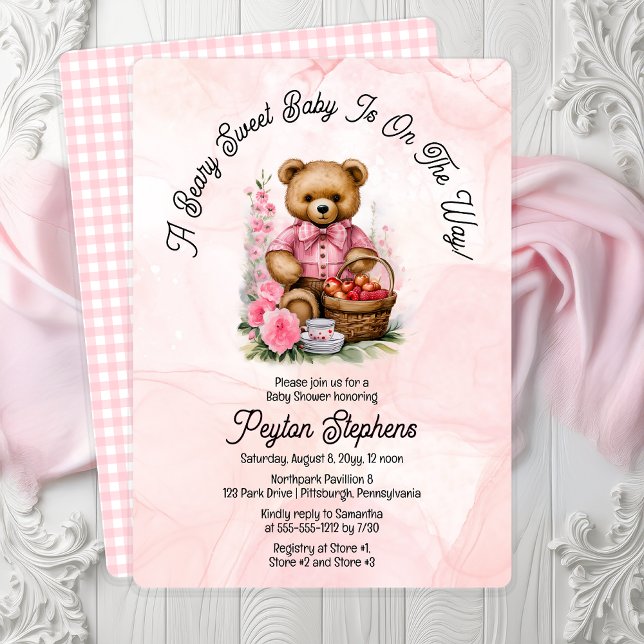 Convite Teddy Bear Picnic Beary Sweet Chá de fraldas ("A Beary Sweet Baby Is On The Way!" Teddy Bear Pink Picnic Girl Baby Shower Invitation Print | Digi)
