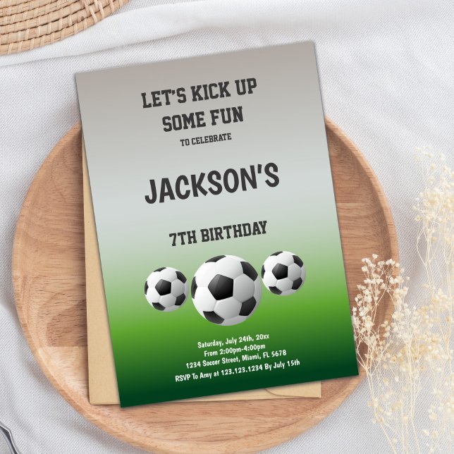 Convite Tema do Partido Verde do Futebol (3 Balls Soccer Birthday Invitations)