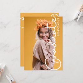 Convite Tendy Modern Simple Script Photo Graduation Invit