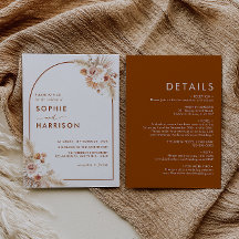 Terracotta Arch Pampas Grass Em Um Casamento