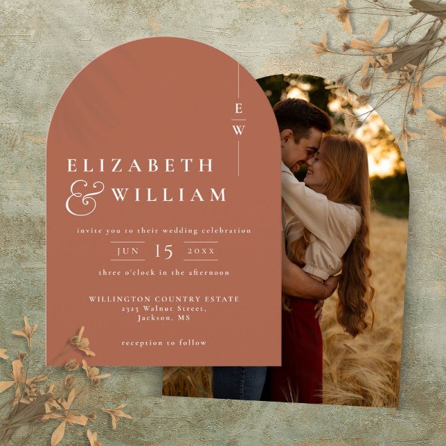 Convite Terracotta Elegante Monograma Foto Arch (Terracotta Elegant Monogram Photo Wedding Arch Invitation)