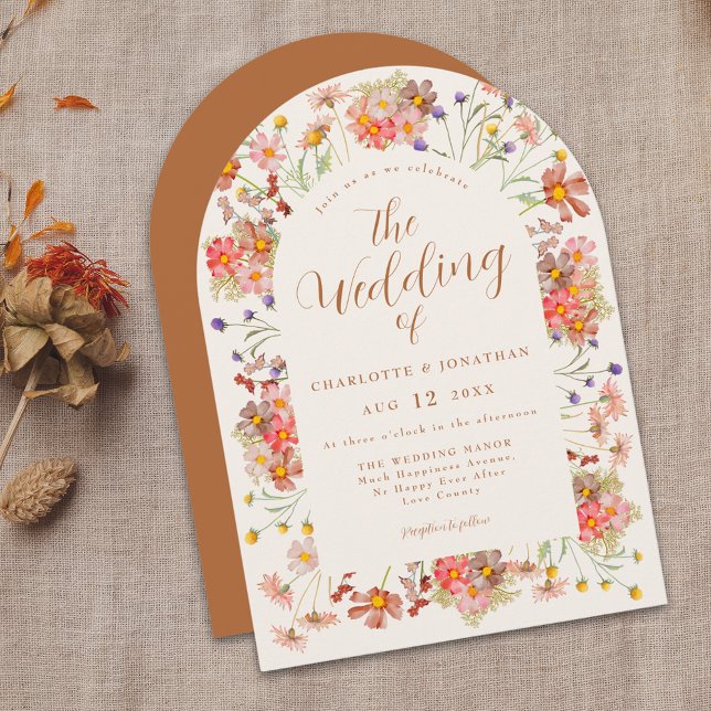 Convite Terracotta Floral Wedding (Boho fall wildflower arch elegant script terracotta burnt orange wedding invitation )