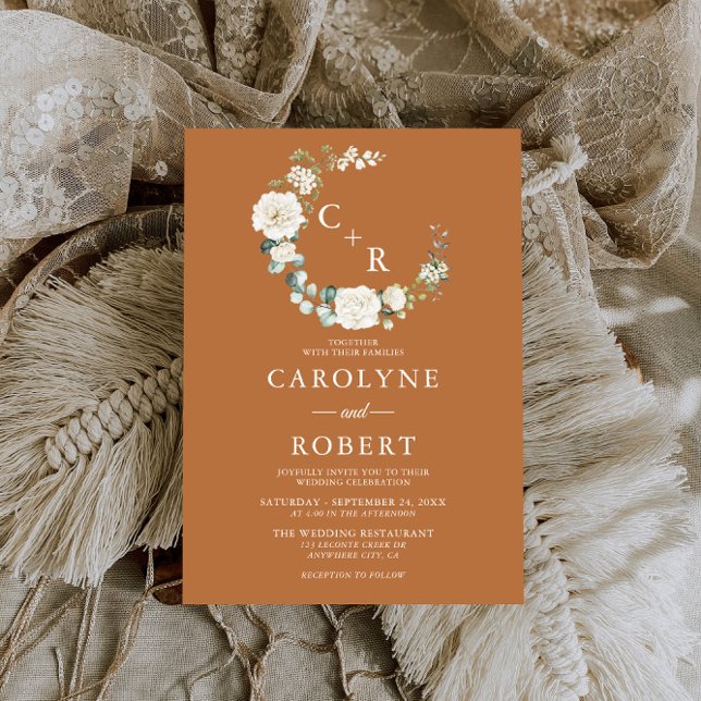 Convite Terracotta & White Floral Monograma Wreath Casamen (Criador carregado)