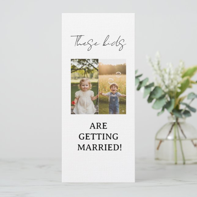 Convite These Kids Are Getting Married Sign These Kids Are (Em pé/Frente)