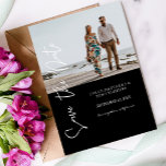 Convite Tipografia de Fotografia e Mão Salvar Data - Preto<br><div class="desc">Enviar um preto e branco bonito salve o cartão de data com sua tipografia de fotos e mãos. Ajustado qualquer casamento. Veja a coleção de convites para casamento de fotos para mais estilos.</div>
