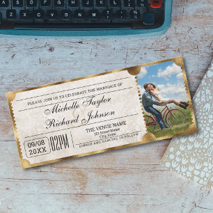 Convite Tíquete de filme Rustic Vintage com código QR RSVP
