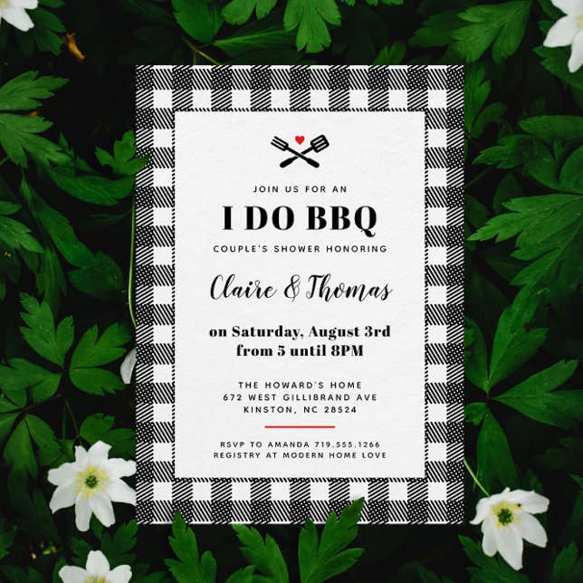 Convite Toalha Xadrez Preto e Branco para Piquenique Eu Fa (black and white gingham plaid country I Do BBQ wedding party invitation )