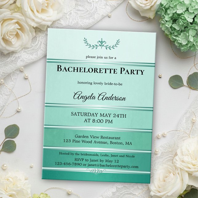 Convite Tom Verde Chic na Bachelorette com Latilha de Tom (Bachelorette party invitation featuring a painted green tone on tone striped design with silver)