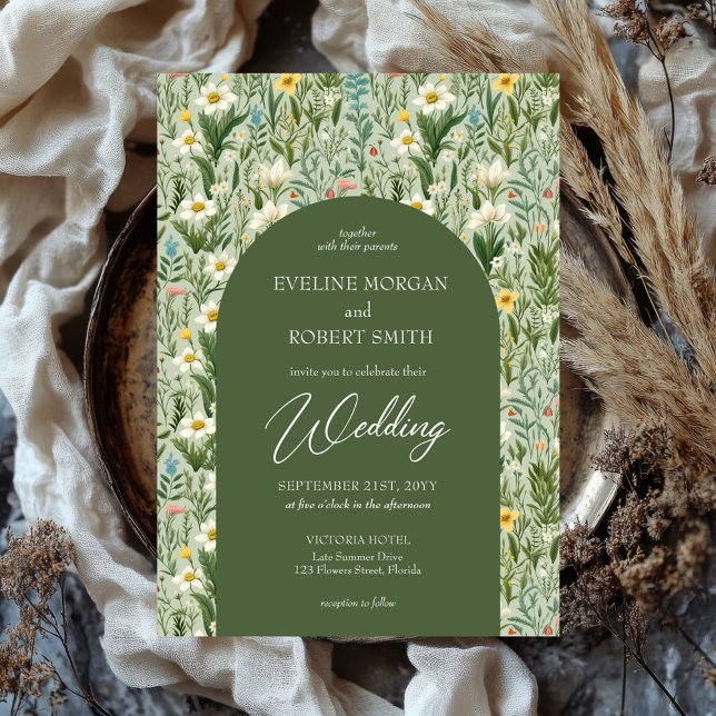 Convite Trendy Boho primavera flores silvestres arco verde (watercolor boho spring wild flowers green arch wedding invitation)