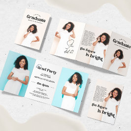 Convite Tri-Fold de Graduação Moderno com 5 Fotos