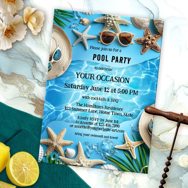 Convite Turquesa Cheerful Summer Piscina Party (Pool party invitation featuring a turquoise design with starfish, summer hats around a swimming pool)