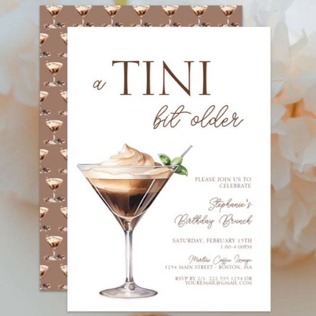 Convite Um Aniversário De Espresso Martini Um Pouco Mais V (A Tini Bit Older Espresso Martini Birthday Brunch Invitation, Elegant, Chic Modern Brown Cream)