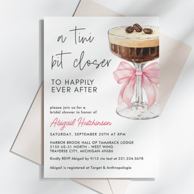 Convite Um Arco Rosa Espresso Martini Bridal Um Pouco Mais (A Tini Bit Closer Pink Bow Espresso Martini Bridal Invitation)