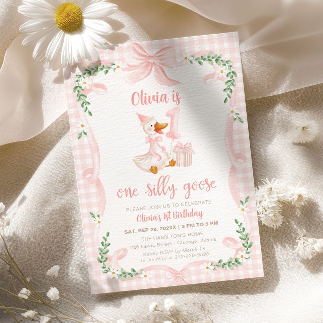 Convite Um Arco Rosa Floral de um Ganso Bobo para 1º Anive (Criador carregado)