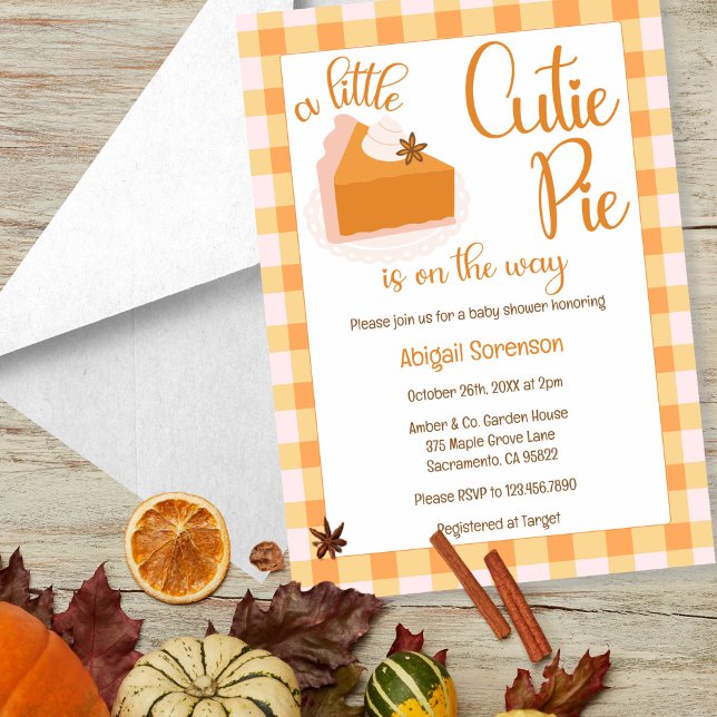 Convite Um Chá de fraldas de queda de Pie Gingham (A Little Cutie Pie Gingham Fall Baby Shower Invitation)