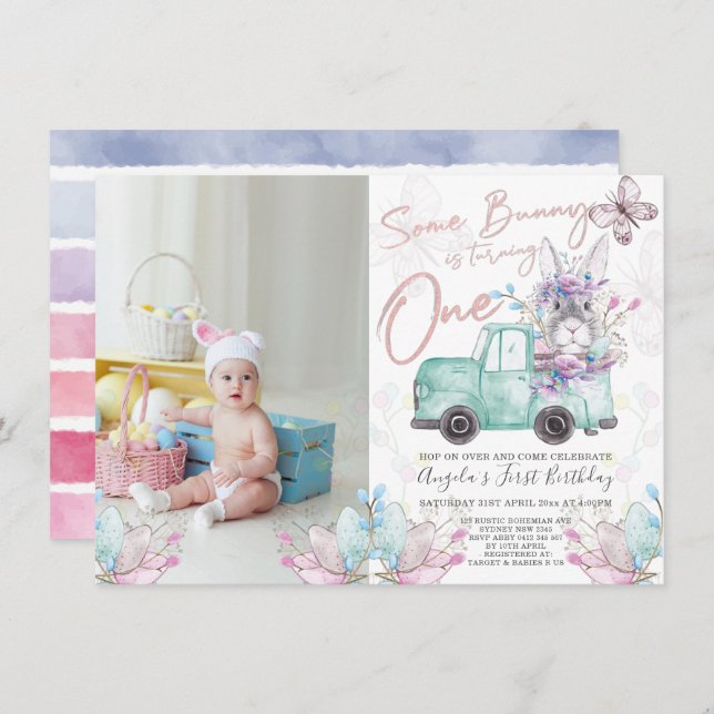 Convite Um coelhinho está transformando uma foto de aniver (Frente/Verso)