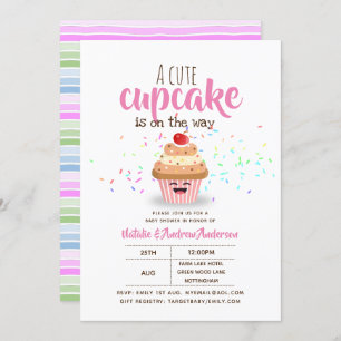Convite Um Cupcake Bonito Está No Caminho Espelha Meninas