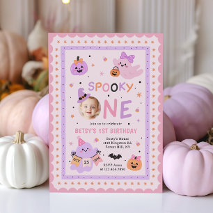 Convite Um Fantasma de Halloween Bonito de Um Ano