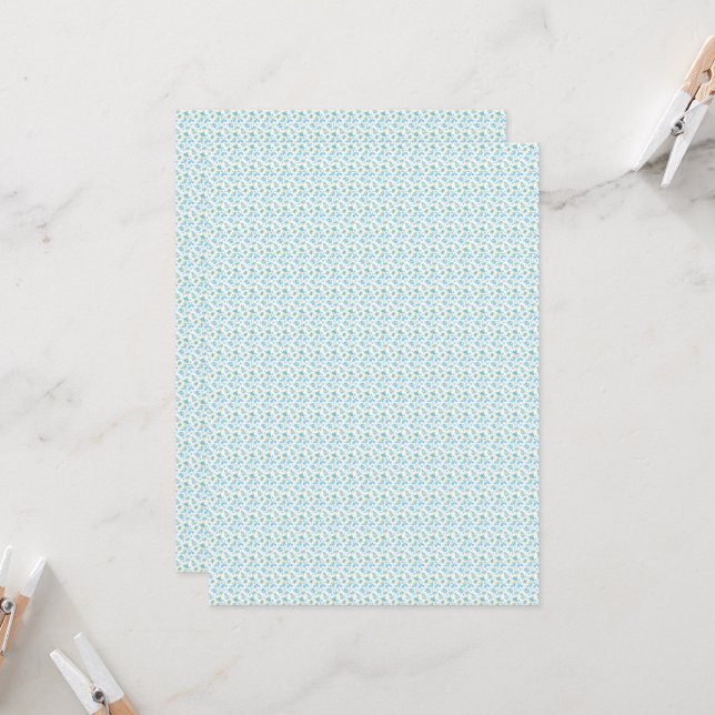 Convite um fundo branco com flores azuis e folhas verdes (Frente/Verso In Situ)