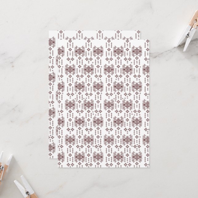 Convite um fundo branco com um padrão vermelho (Frente/Verso In Situ)