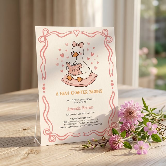 Convite Um Novo Capítulo Começa Chá de Bebê Menina Ganso R (Pink Bow Goose Storybook Baby Girl Shower A New Chapter Begins Cute Ribbon)