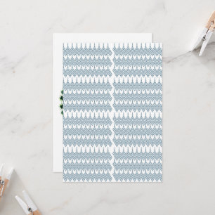 Convite um padrão azul e branco com fundo branco