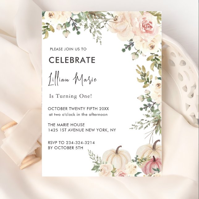 Convite Um Pequeno Aniversário Da Menina De Pumpkin (Criador carregado)