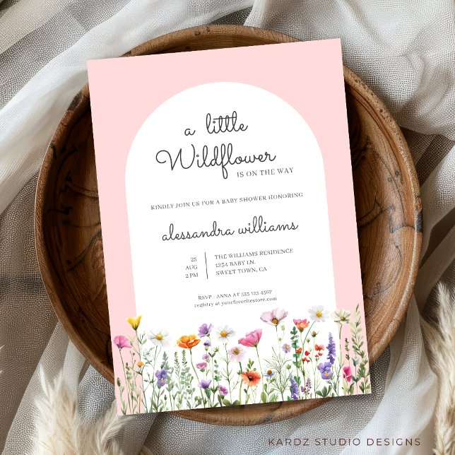 Convite Um Pequeno Chá de fraldas Rosa Floral (A little wildflower is on the way baby shower invitation, personalize easily this template online.)