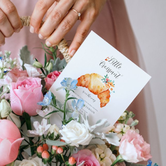 Convite Um Pequeno Croissant Está A Caminho Do Chá de fral (Criador carregado)