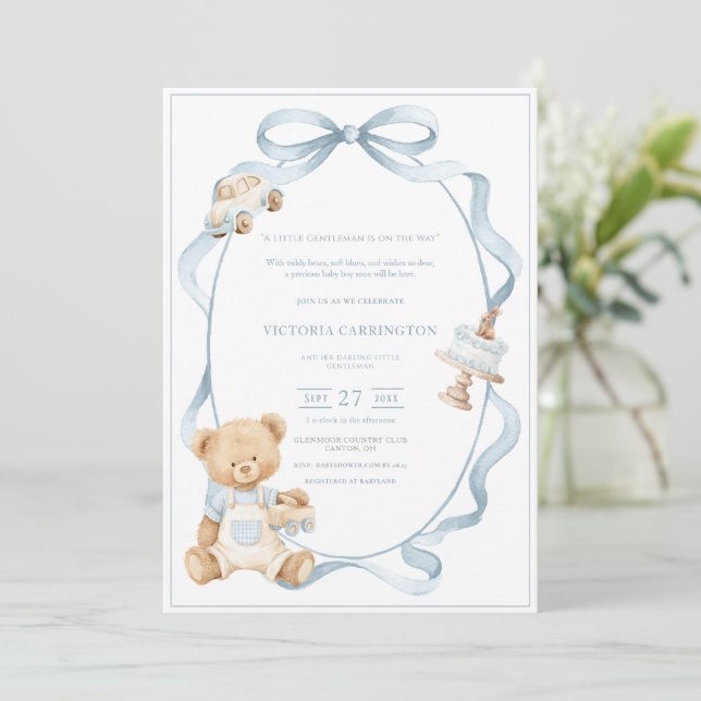 Convite Um Pequeno Urso Azul Gentil Bebê Menino  (Em pé/Frente)