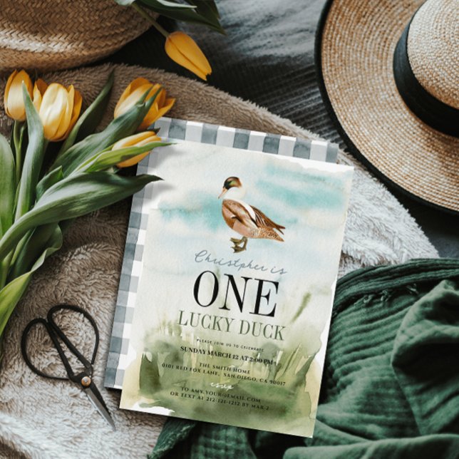 Convite Um primeiro aniversario de Watercolor Duck Duck (One Lucky Duck 1st Birthday Invitation)