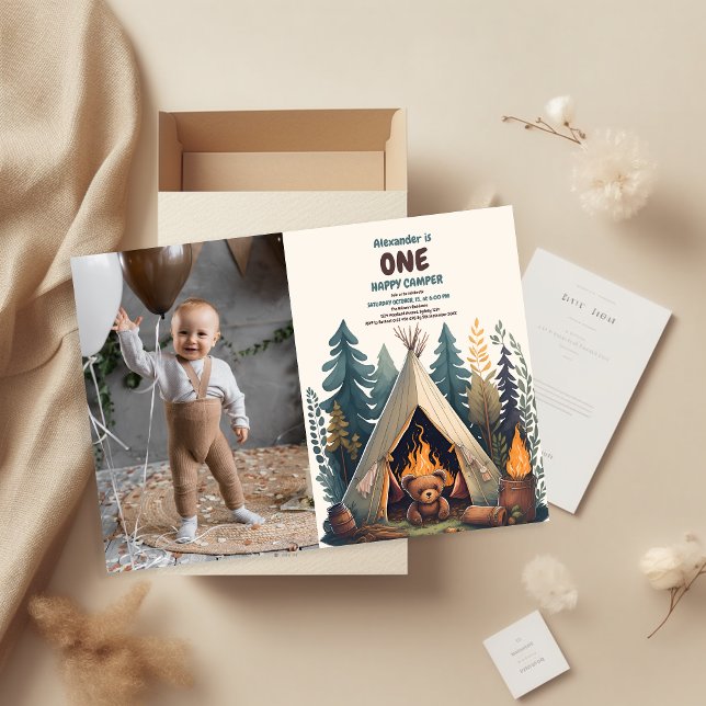 Convite Um primeiro aniversario Feliz de Madeira de Camper (Criador carregado)