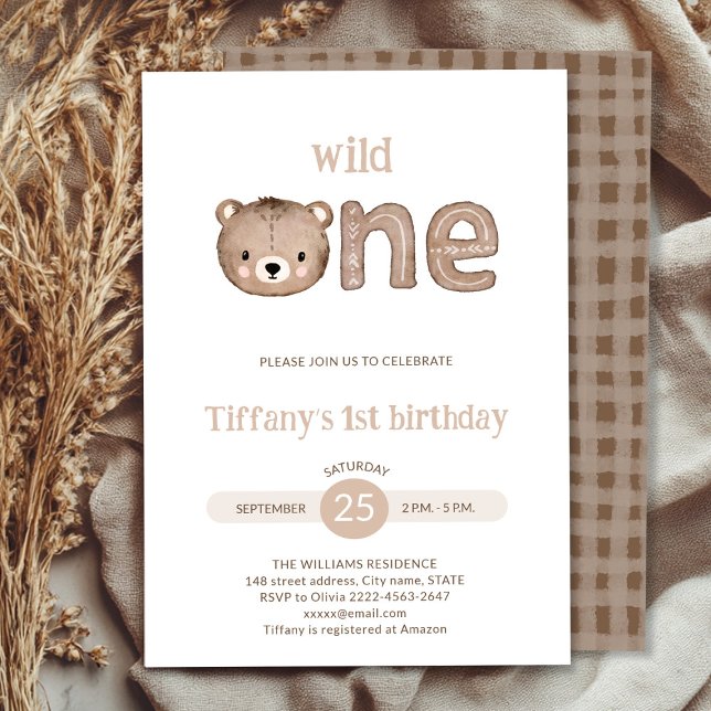 Convite Um primeiro aniversario selvagem de Urso Justo (Wild One minimalistic 1st Birthday Invitation | Neutral Baby Bear Party Invite)