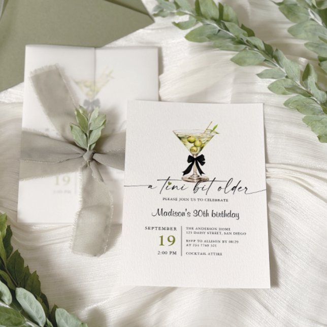Convite Um Tini Bit Antigo Martini Aniversário (Criador carregado)