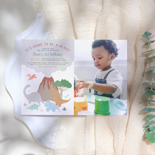 Convite Uma explosão | Foto de Aniversário do Volcano & Di (Criador carregado)