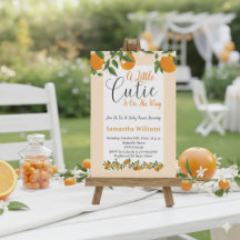 Uma Pequena Cutie Está No Caminho Do Chá de fralda