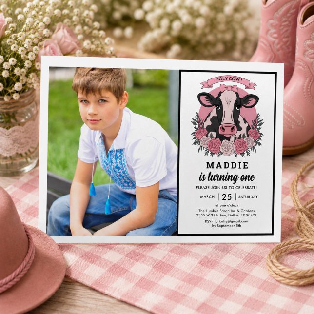 Convite Vaca Sagrada Eu Sou Uma Vaqueira Festa de 1º Anive (Holy Cow I’m One Cowgirl 1st Birthday Party Invitation)