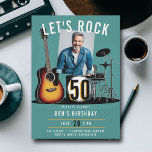 Convite Vamos Rock Guitar Drums Men 50th Birthday Photo<br><div class="desc">Procurando ideias de 50 anos dos homens? Comemore seu aniversário marcante com uma festa rock and roll,  começando com este convite para fotos do festival de música divertida que mostra um violão e um conjunto de tambores.</div>