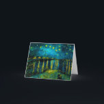 Convite Van Gogh Starry Night Over the Rhône<br><div class="desc">Cartão com o óleo de Vincent van Gogh a pintar a noite estelar sobre o Ródano (1888). As estrelas amarelas brilhantes decoram o céu azul noturno como um casal rolando ao longo de um riverbank em Arles. Um presente perfeito para fãs de Impressionismo Poste e arte holandesa.</div>