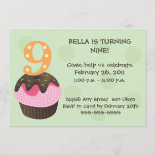 Convite Verde do cupcake 9 do feliz aniversario