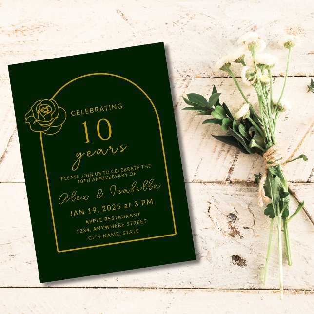 Convite Verde moderno e Dourado 10º Aniversário de Casamen (Modern Elegant Minimalist green and gold 10 years wedding anniversary party invitation)